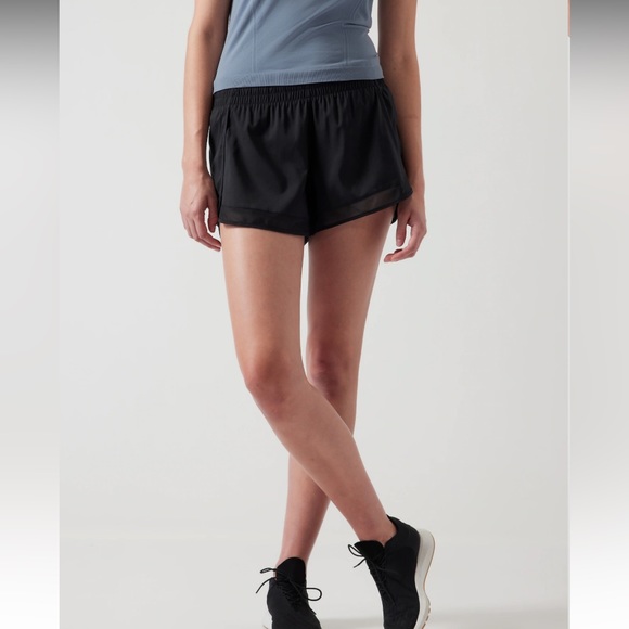 Athleta Pants - Athleta Mesh Racer Run Women's Short 4" - Tag Size: M